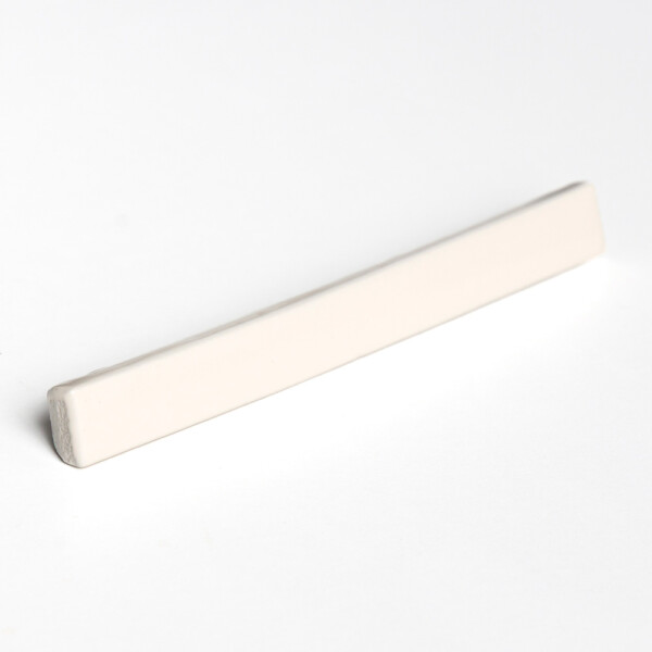 Autumn White Glossy Edge Trim Ceramic Moldings 5/8×6 Image