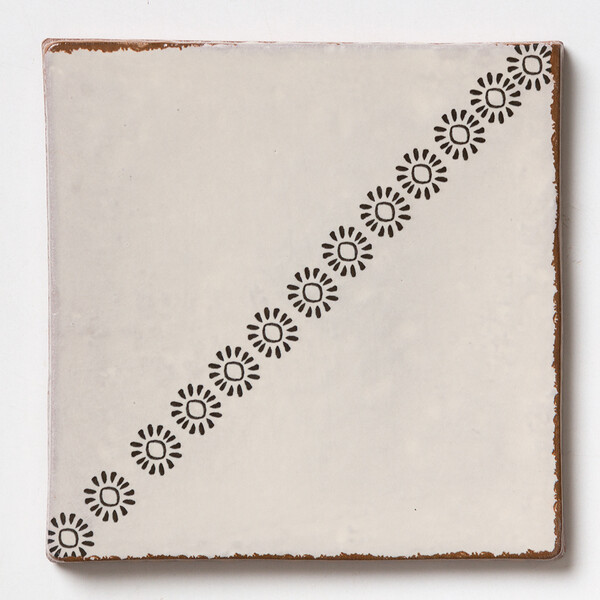 Fleur Matte Terracotta Tile 6×6 Image