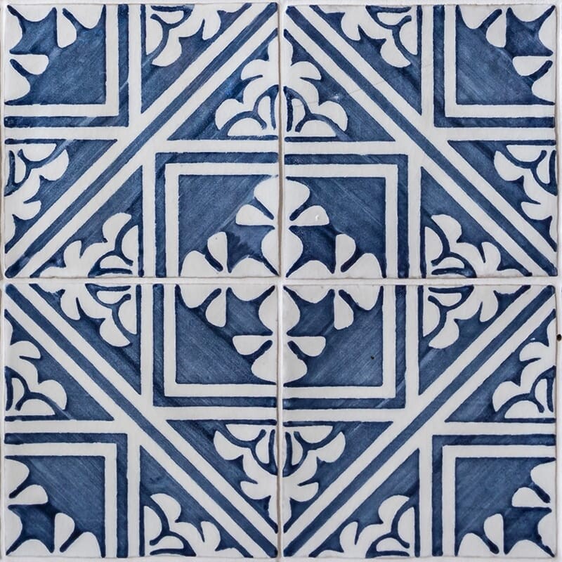 Manorca Crackled Ceramic Tile 8x8