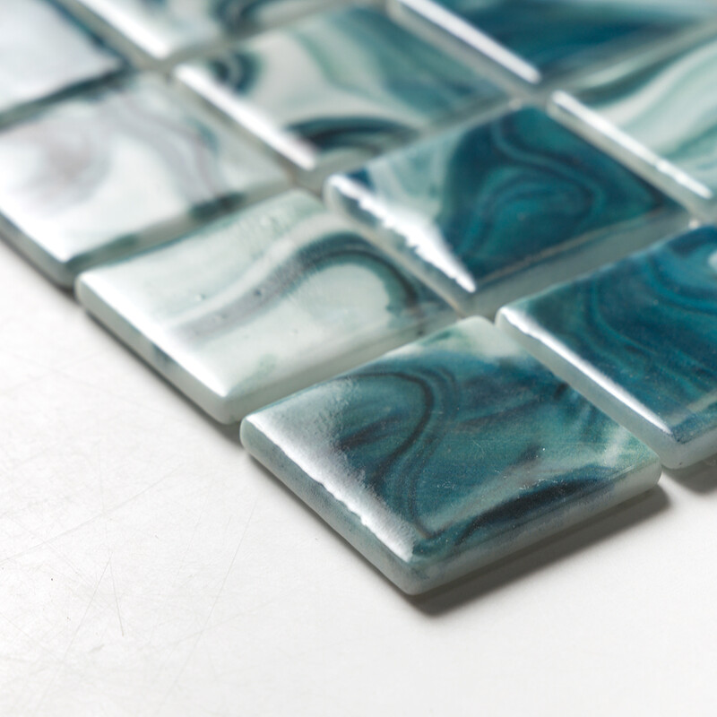 Ondata Polished 2×2 Recycled Glass Mosaics 12 3/8×18 3/4 (GT00302)