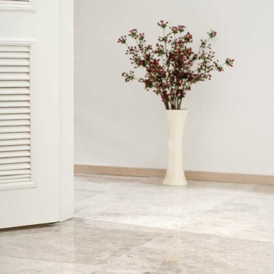 Silver Shadow Honed Marble Tile 18×18 (TL13900)