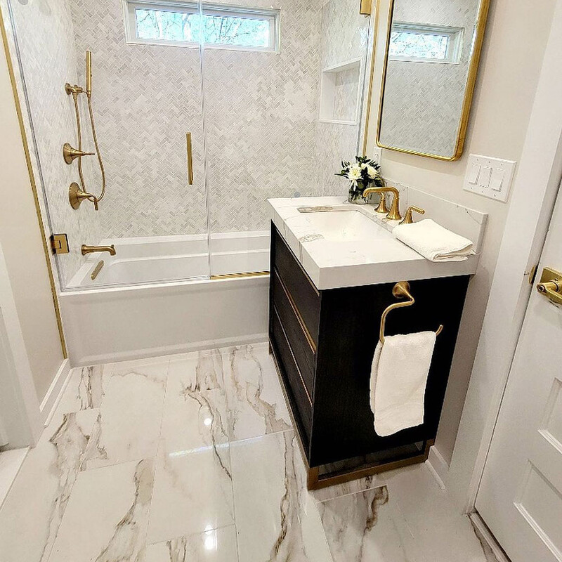 Calacatta Gold Extra Polished Marble Tile 12×24 (TL90460)