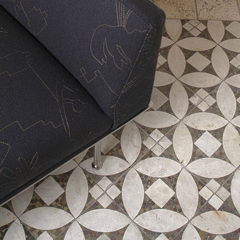 Sacchi, Taupe Grey/white Honed Limestone Mosaic 8×8 (WBA10022)