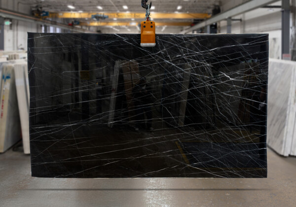 Venom Polished Quartzite Slab 49954-1-13