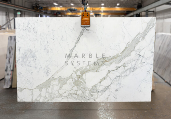 Calacatta Bettogli Honed  Marble Slab Random Image