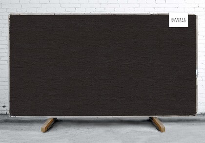 Image de la dalle en porcelaine mate Basalto 64×128