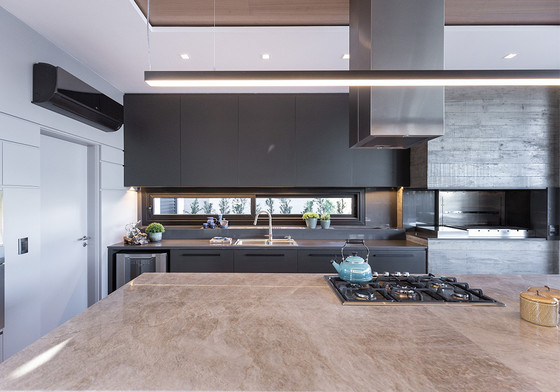 Perla Venato Polished Quartzite Slab Random (SL90489)