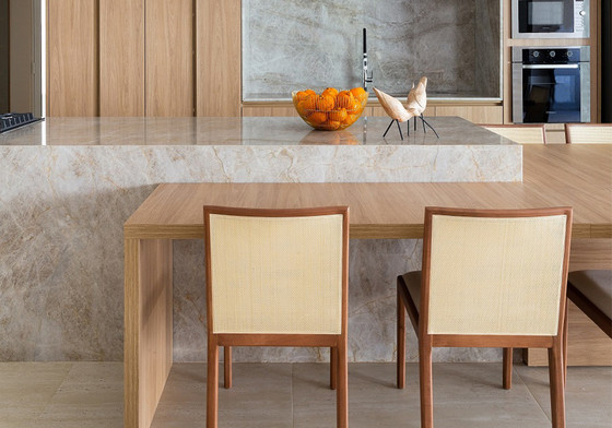 Perla Venato Polished Quartzite Slab Random (SL90489)