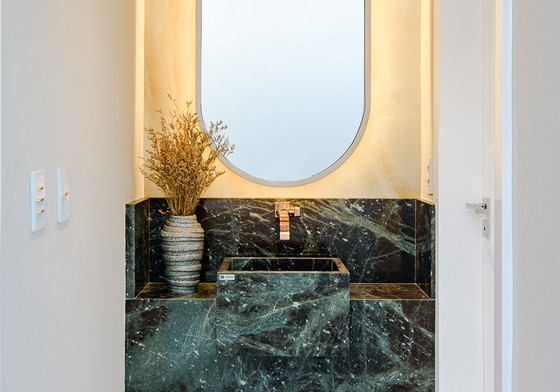 Madeirus Polished Quartzite Slab Random (SL90937)