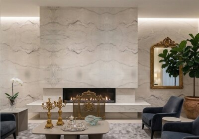 Полированная кварцитовая плита Le Blanc, случайный рисунок (SL91442), изображение сцены в помещении.