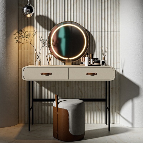 calacatta-amber-honed-marble-tile-bathroom