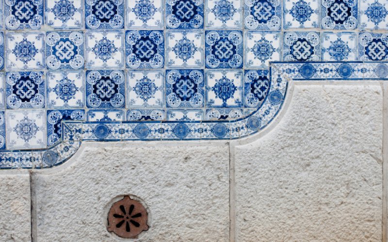 azulejos portugal blue tiles