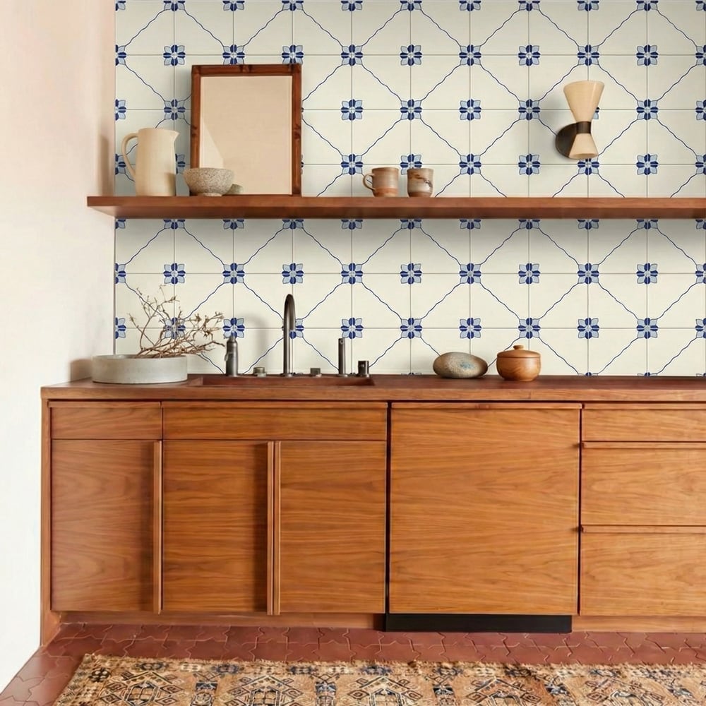 أفكار لتصميم حمام ريفي باستخدام بلاط سيراميك مرسوم يدويًا